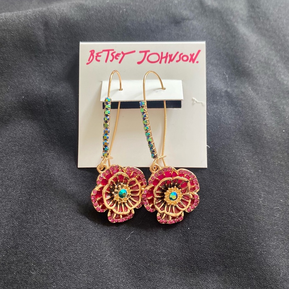 Fun and beautiful earrings!  Brand new- never worn.